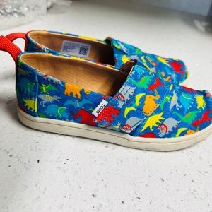 Little Kids TOMS